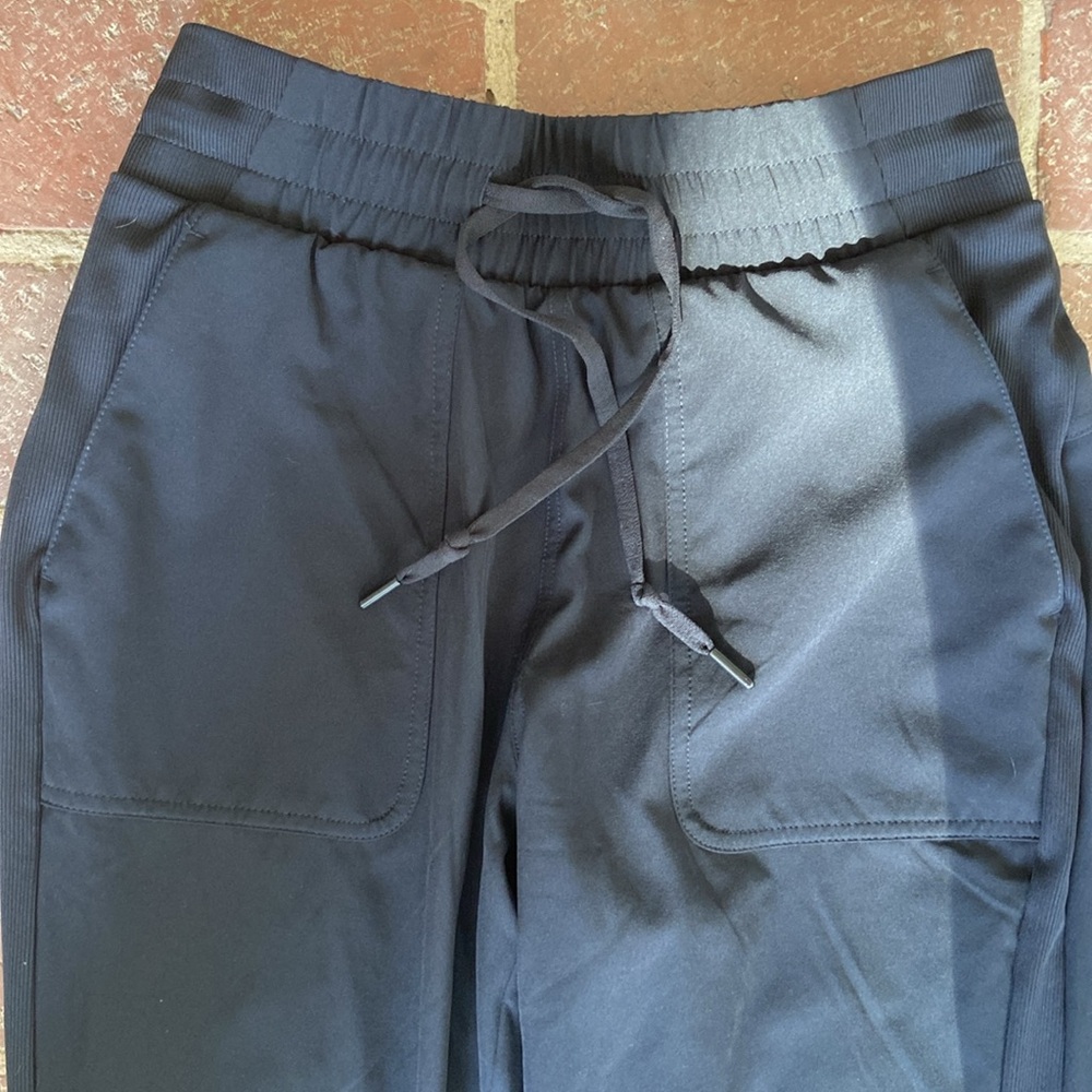 Mondetta EUC Lined High Waisted Joggers - Picture 3 of 14